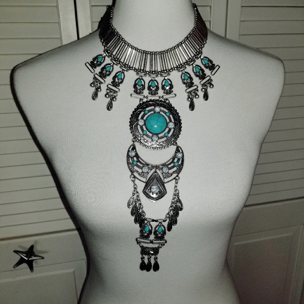 Statement piece